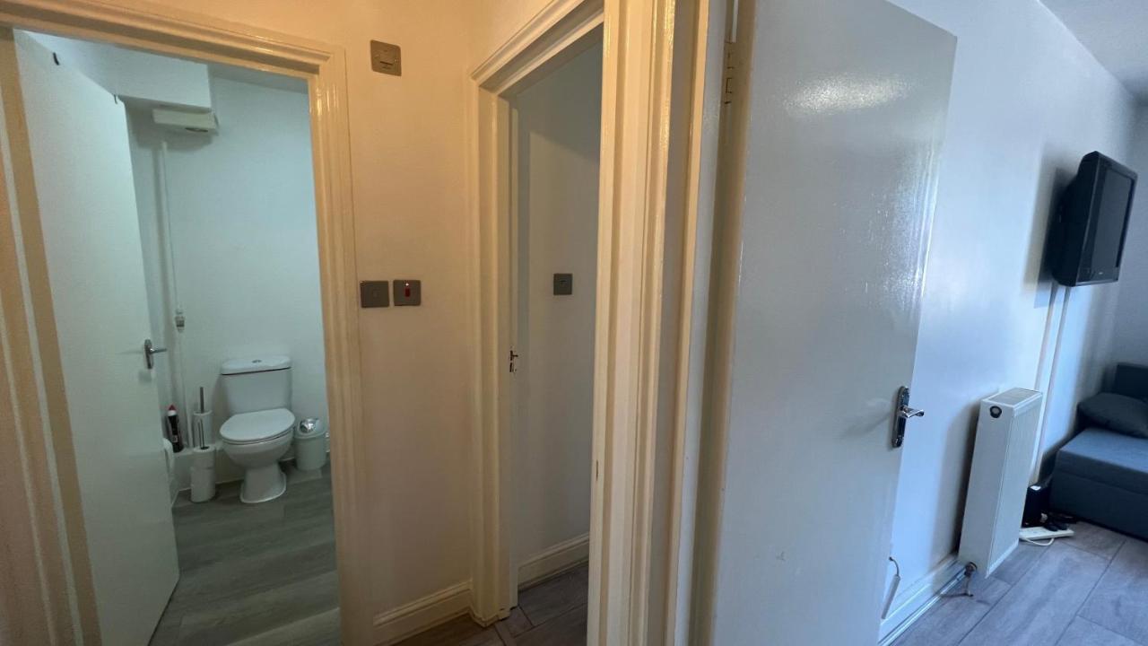Comfy 2 Bedroom Apartments - Finchley Road, Londres Exterior foto