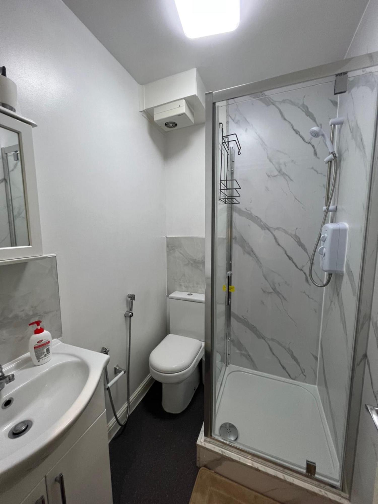 Comfy 2 Bedroom Apartments - Finchley Road, Londres Exterior foto