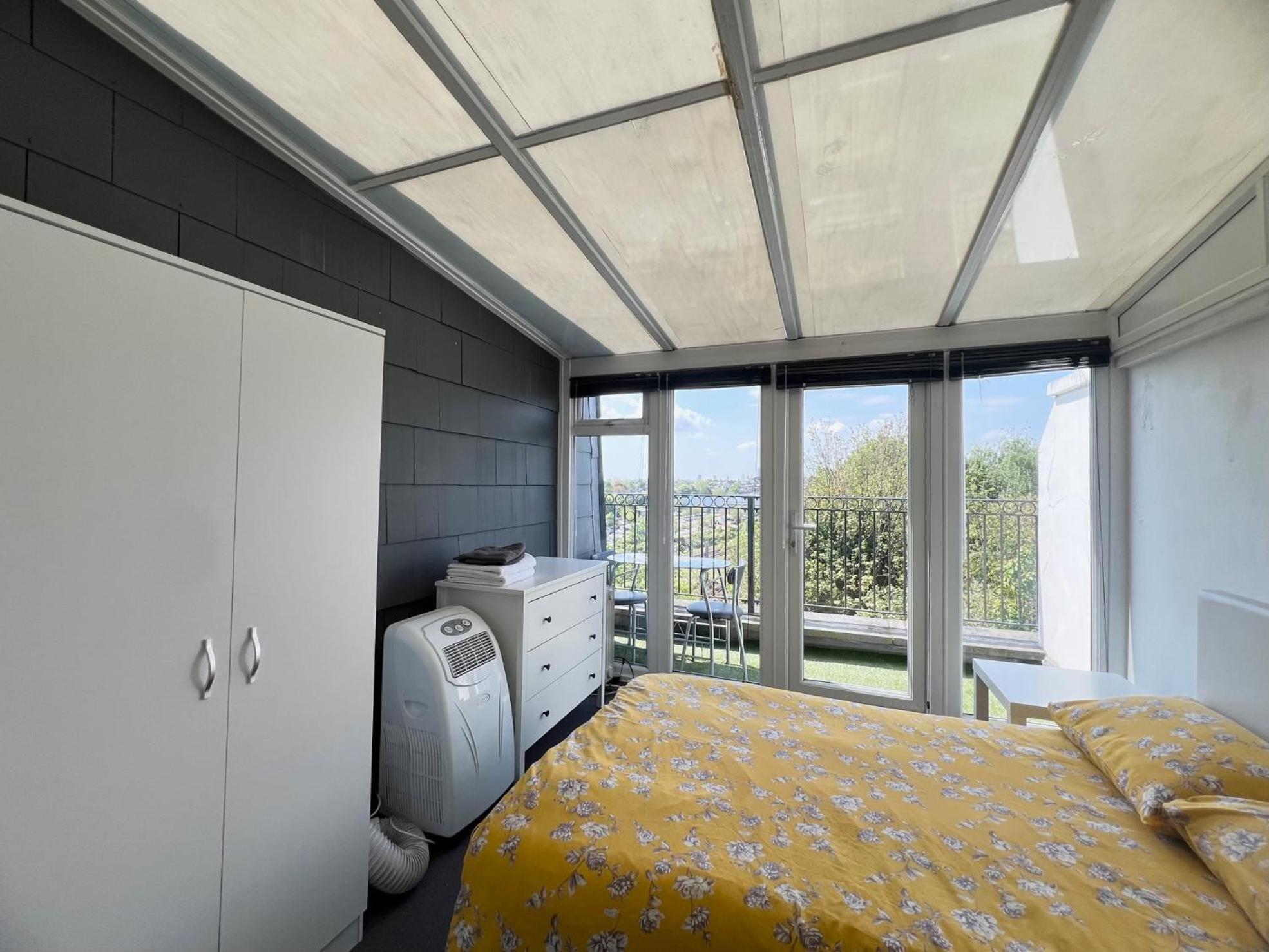 Comfy 2 Bedroom Apartments - Finchley Road, Londres Exterior foto